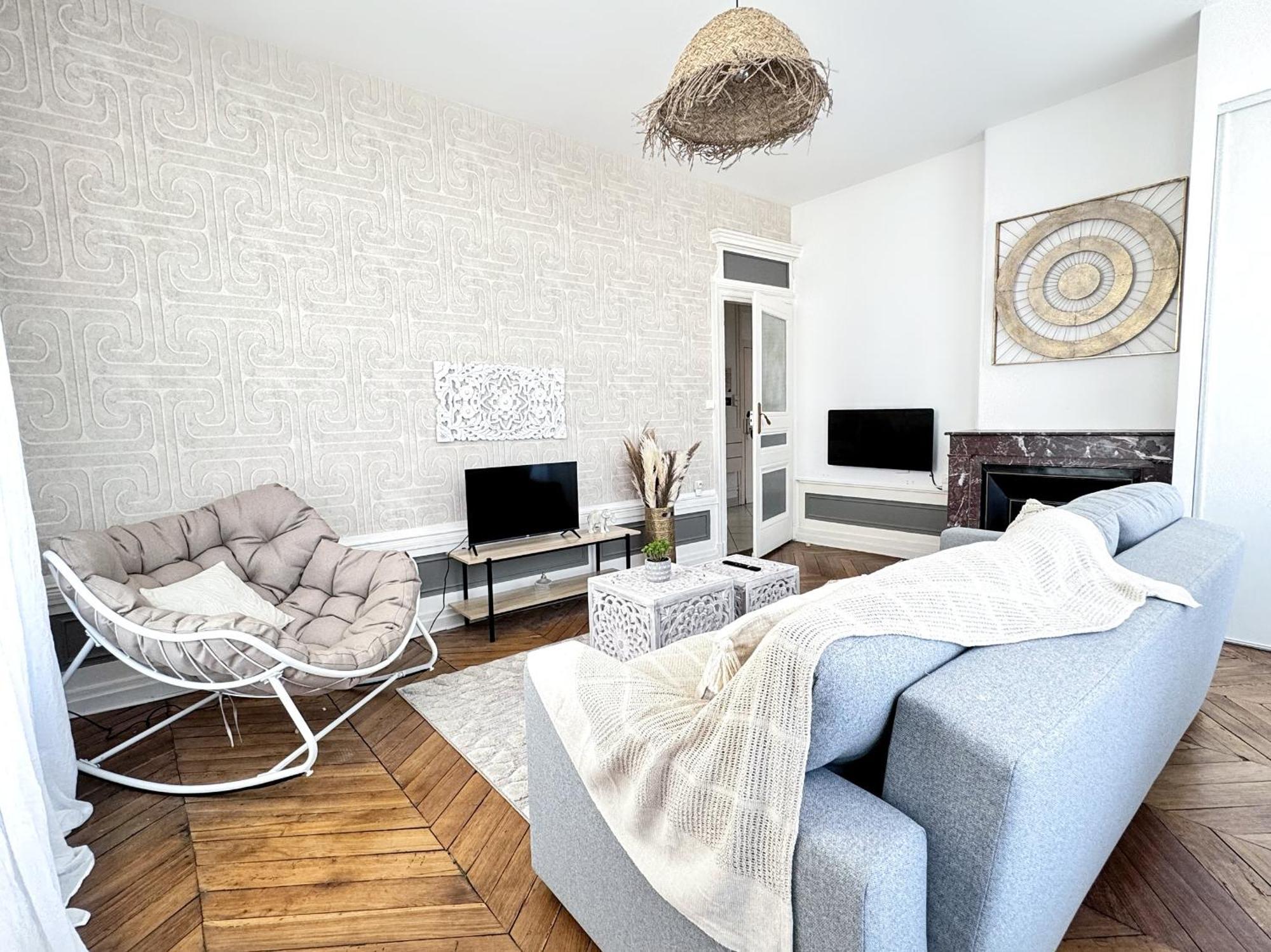 Suite Cinnabar Oullins Exteriér fotografie