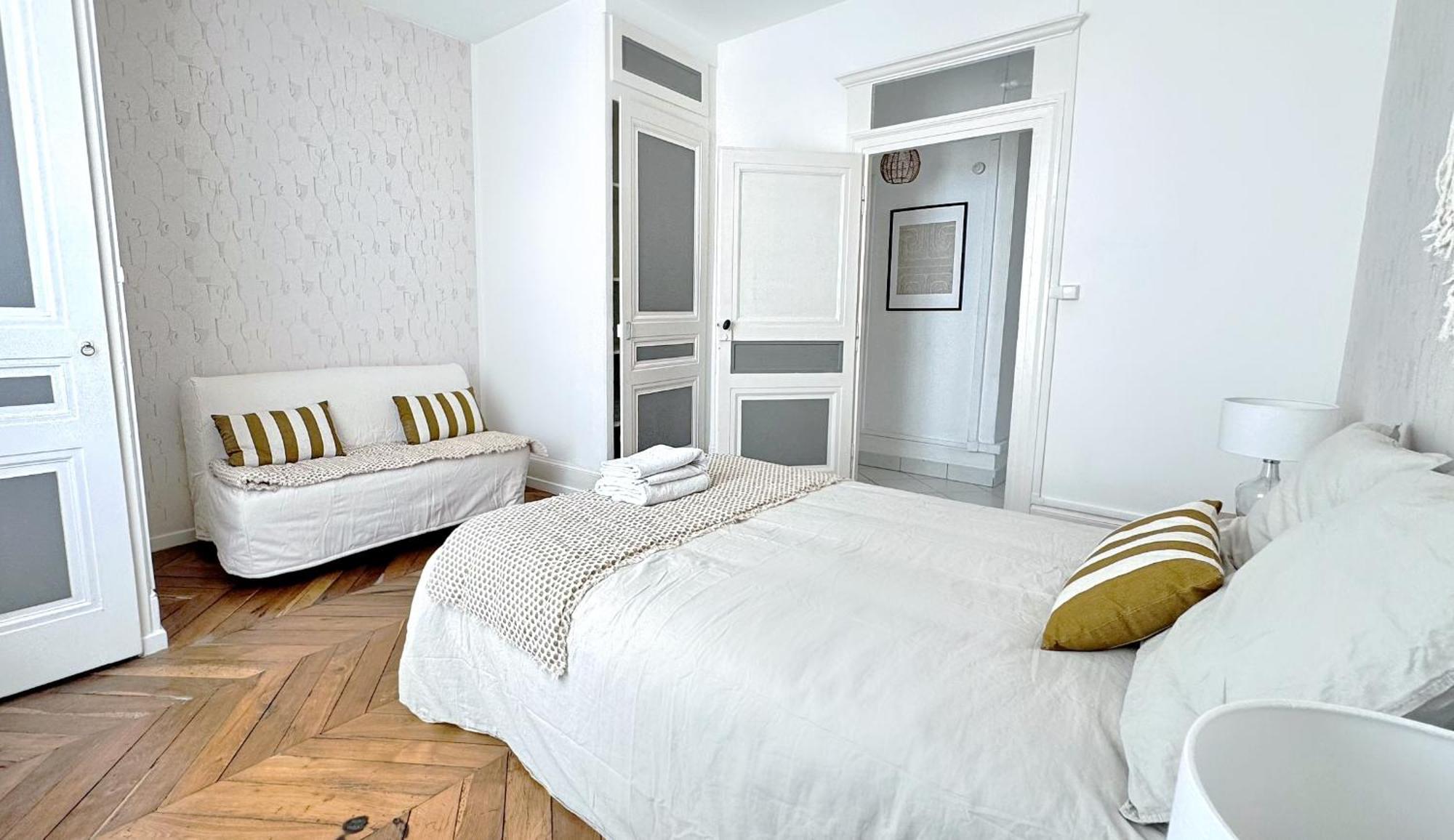 Suite Cinnabar Oullins Exteriér fotografie
